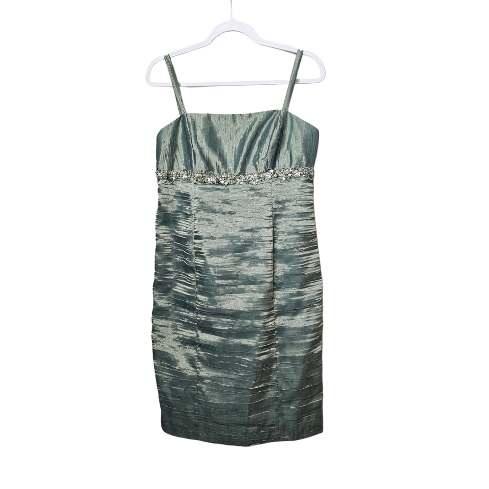 R&M Richards Elegant Green Sequin Sleeveless Dress - Size 8